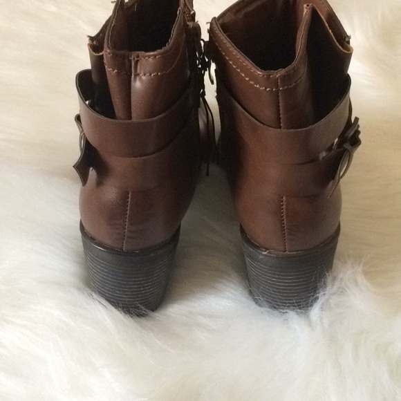 💋ONE PAIR LEFT💋 Super Cute Booties - Picture 3 of 6